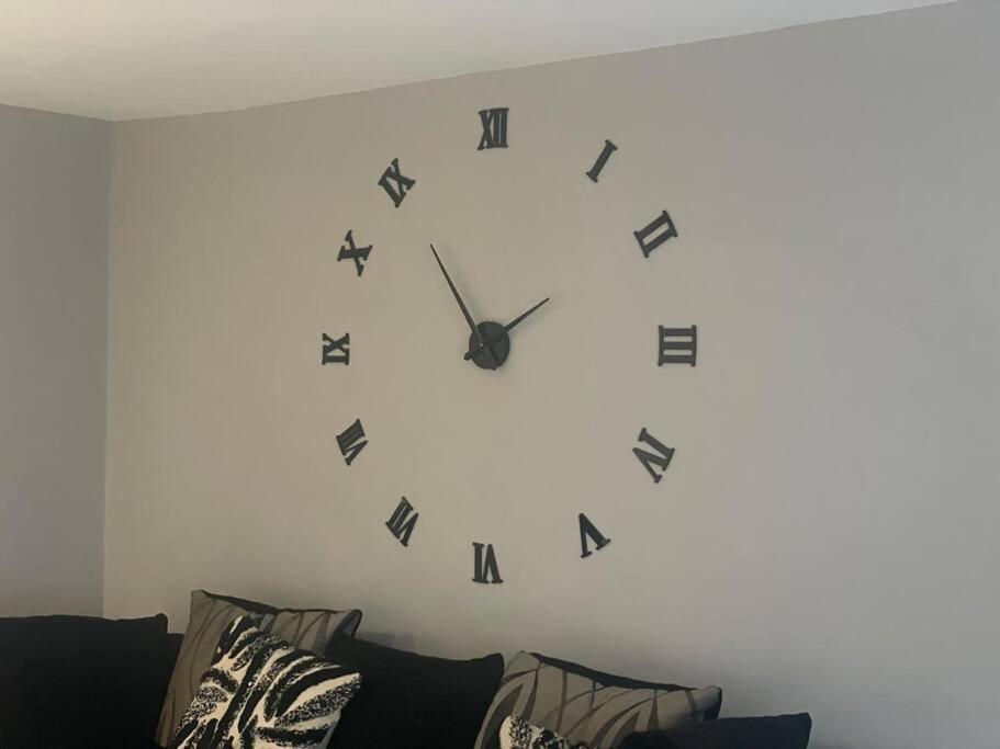 Rivendell Modern 2 Bedroom Apartment In St Peters Village Sleeps 6 Бродстейрс Экстерьер фото